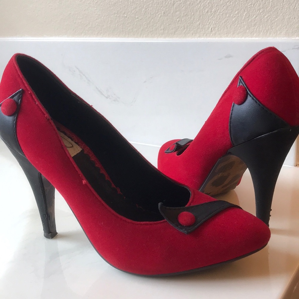 Vintage inspired heels